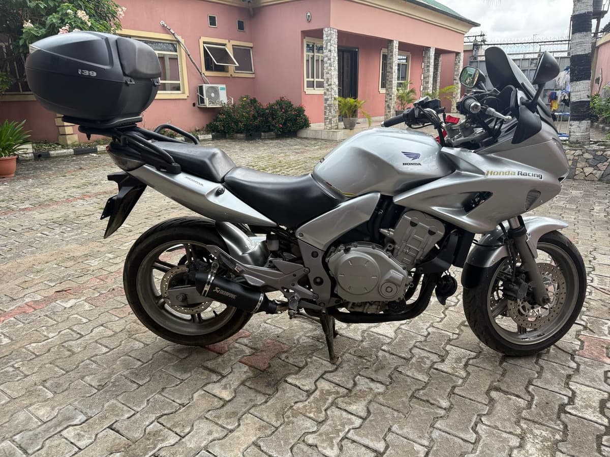 2015 Honda CBF1000cc - Abuja - N5,250,000